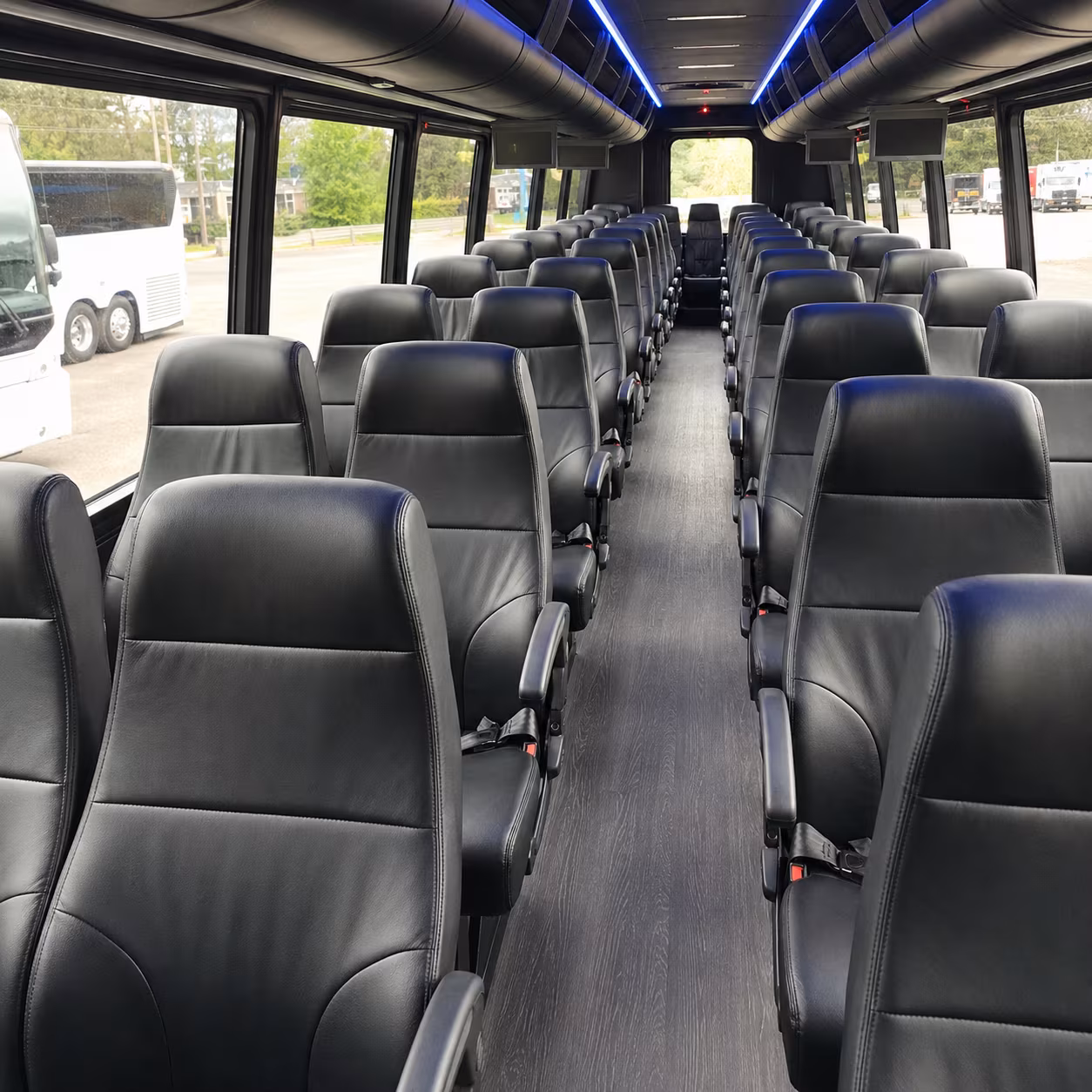 book group transportation for your next airport transfer 1