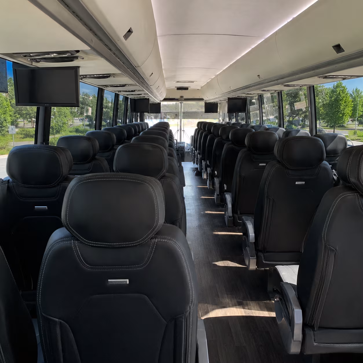 book group transportation for your next airport transfer 3