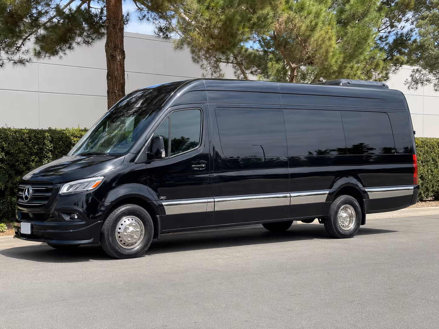 lakewood group airport transfers for corporate travel conferences