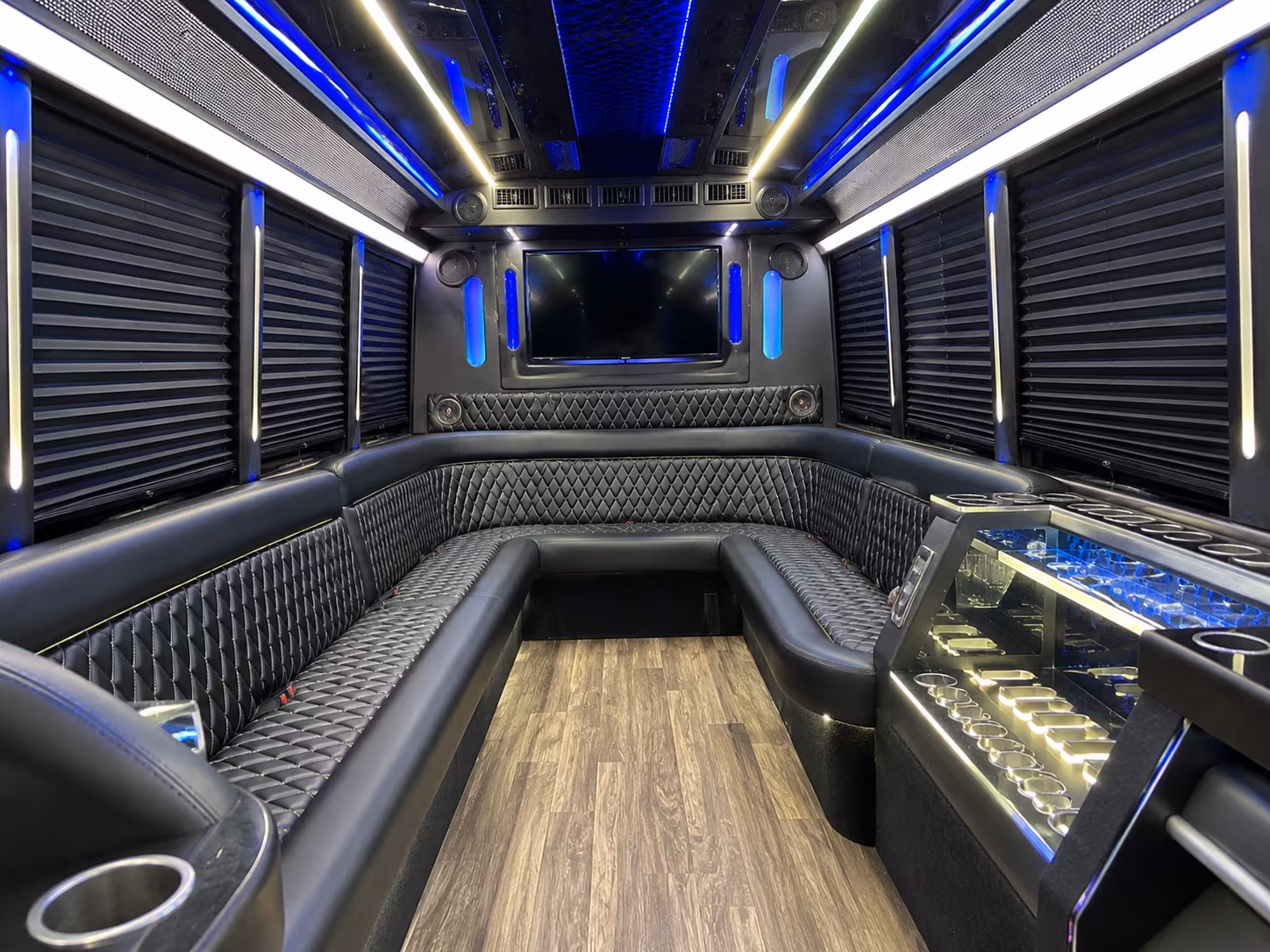 lakewood holiday party bus rental