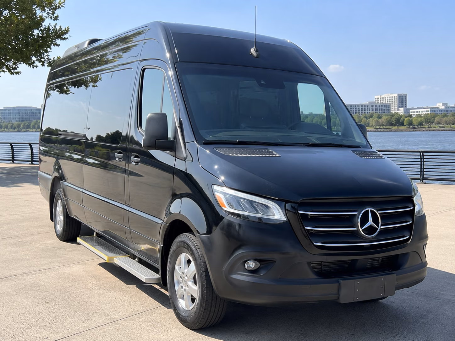 lakewood sprinter van with driver