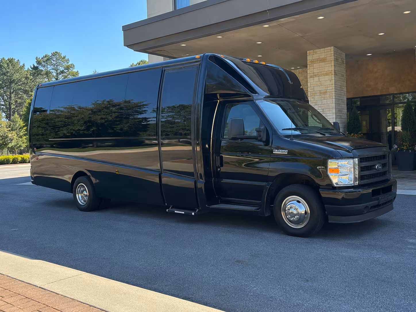 minibuses for lakewood rehearsal dinners and day after brunches